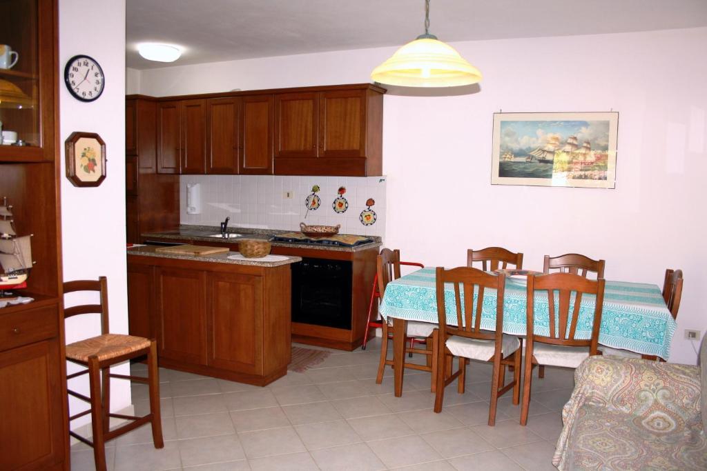 Appartamenti Ideal Изола Роса Стая снимка